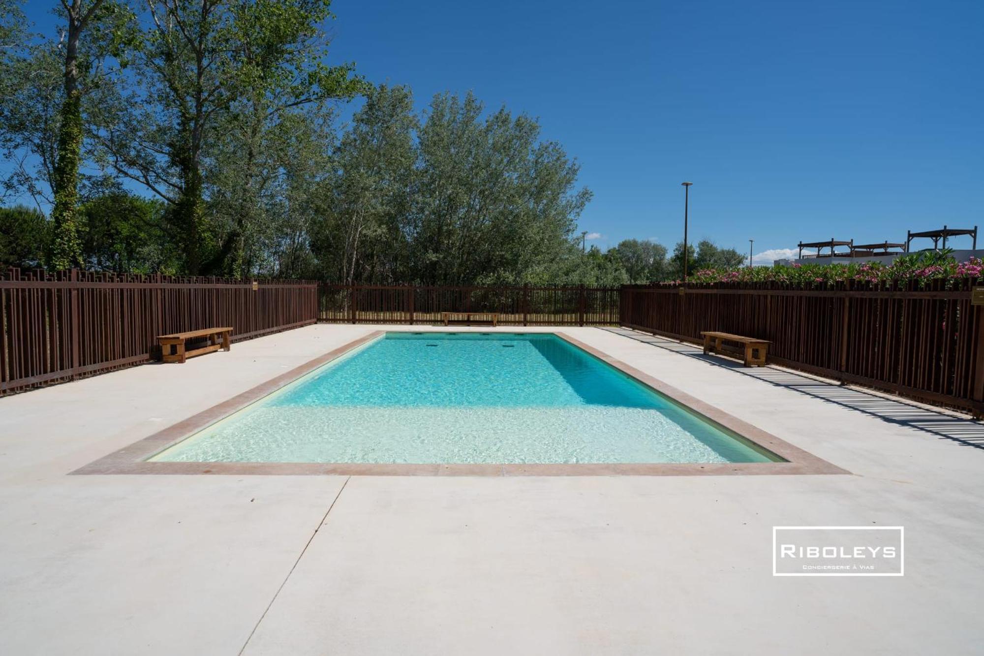 Villa T3 Climatisee En Residence Avec Piscine ヴィア エクステリア 写真